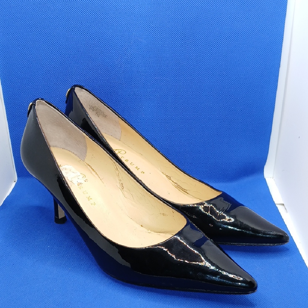 Elegant Black Patent Leather Pumps Ivanka TRUMP SIZE 8